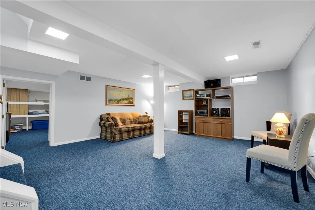 Full Finished Basement adds over 1000 sq feet of living space