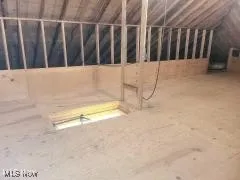 DREAM ATTIC- pull down stairs up to a STAND UP attic* over 480 sq ft or Stand up storage with easy access