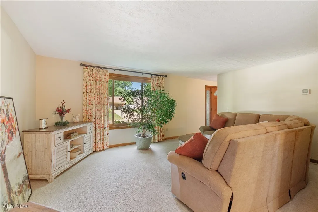 7840 Newgate Avenue, North Canton, Ohio 44720,MLS Now Listing ID