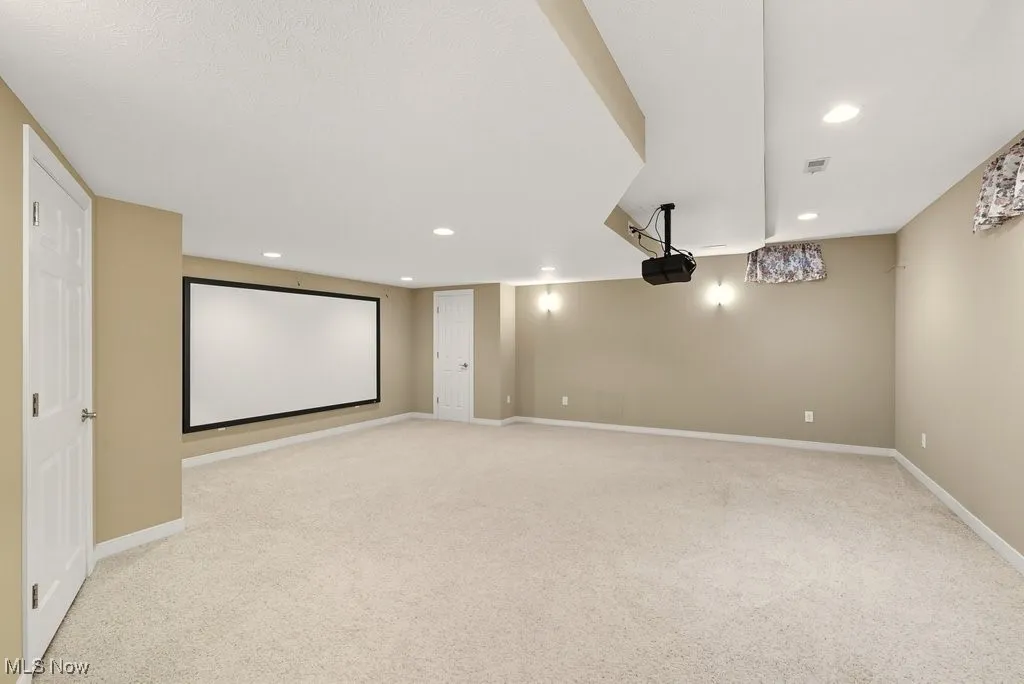 7485 Stockwood Drive, Solon, Ohio 44139,MLS Now Listing ID