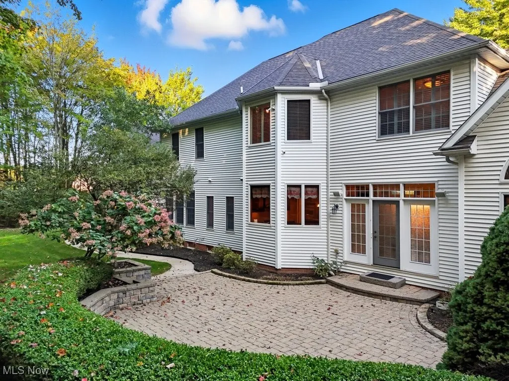 7485 Stockwood Drive, Solon, Ohio 44139,MLS Now Listing ID