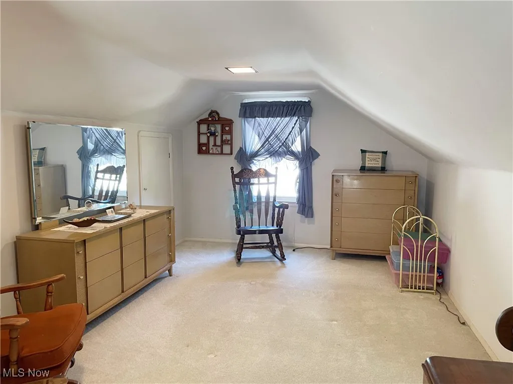 2nd floor bedroom