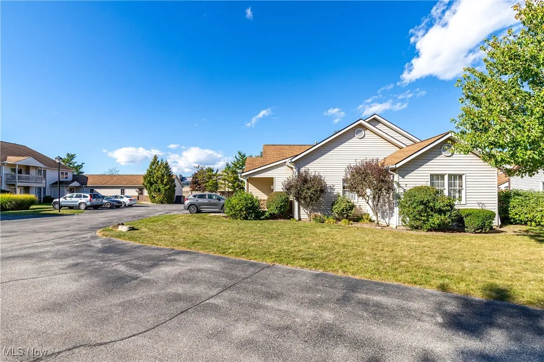 5677 Gateway Lane, Brook Park, Ohio 44142,MLS Now Listing ID