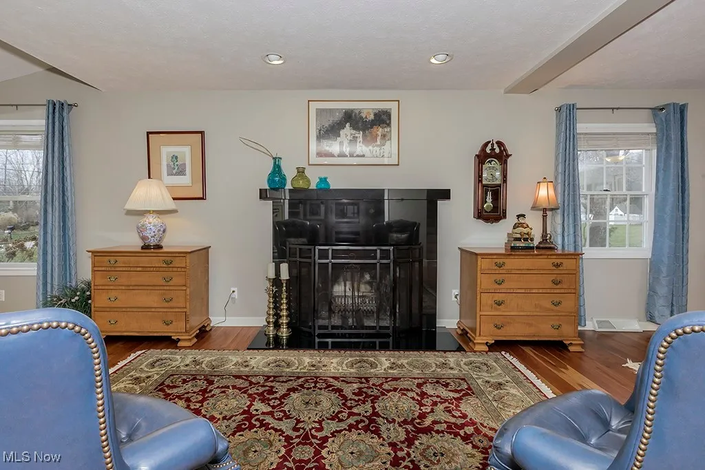 318 Hillside Lane, Chagrin Falls, Ohio 44022,MLS Now Listing ID