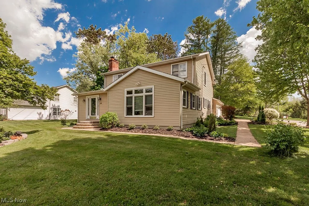 318 Hillside Lane, Chagrin Falls, Ohio 44022,MLS Now Listing ID