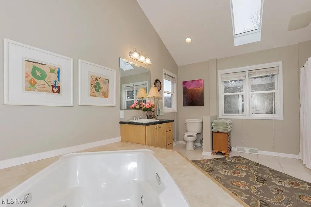 318 Hillside Lane, Chagrin Falls, Ohio 44022,MLS Now Listing ID