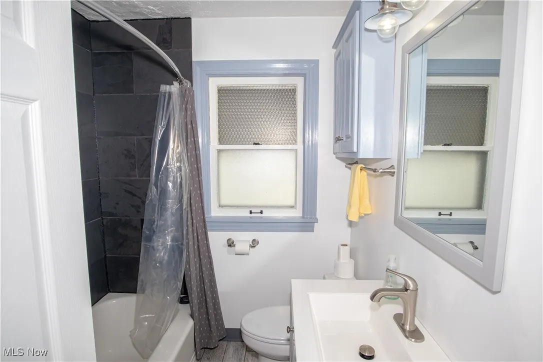 1516 Amberley Avenue, Cleveland, Ohio 44109,MLS Now Listing ID