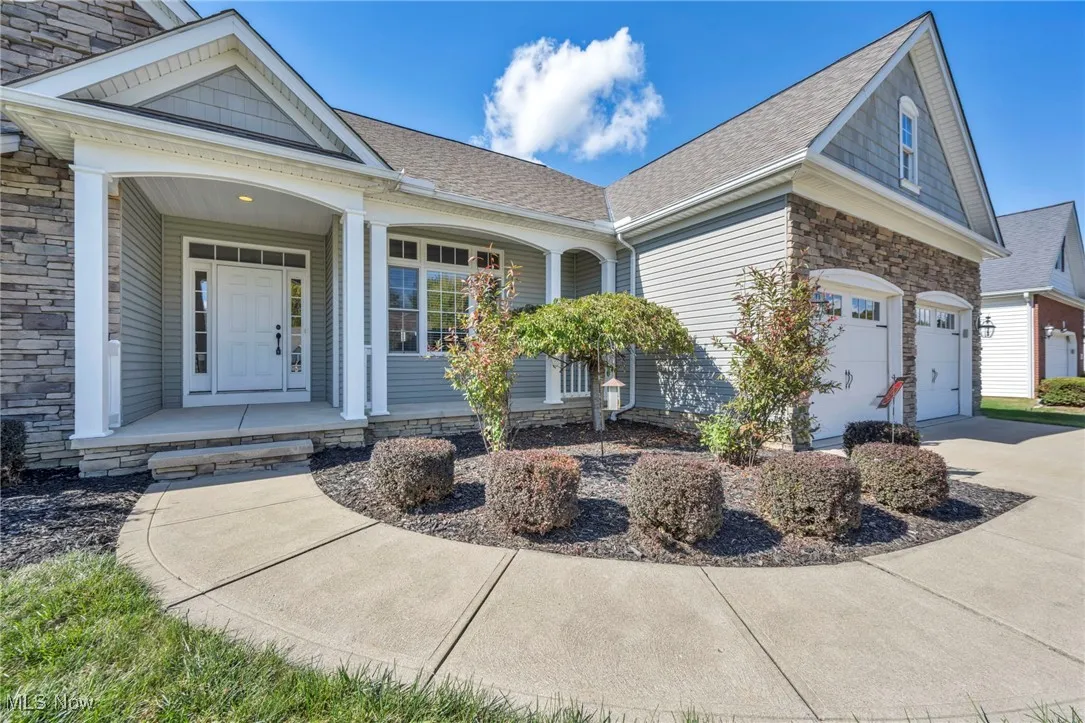 2310 N Bay Drive, Willoughby, Ohio 44094,MLS Now Listing ID