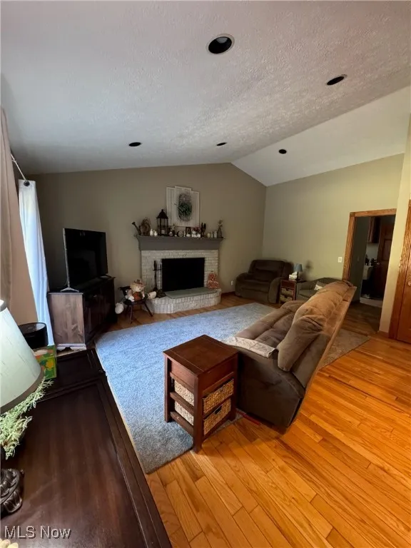 9060 Sandy Oaks Trail, Chardon, Ohio 44024,MLS Now Listing ID