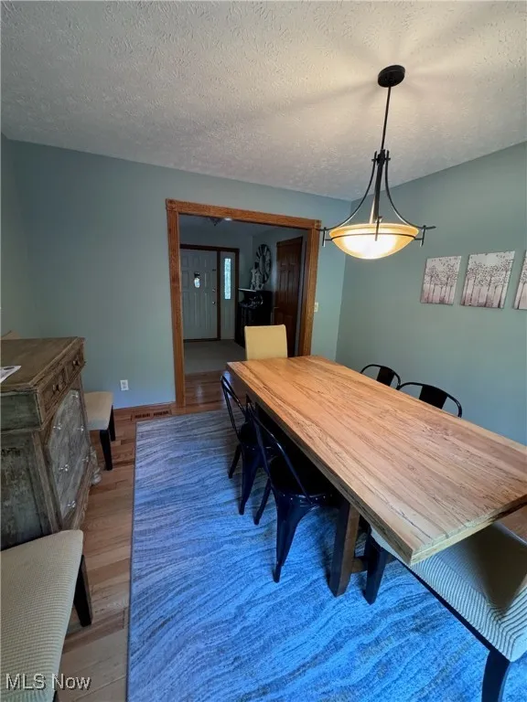 9060 Sandy Oaks Trail, Chardon, Ohio 44024,MLS Now Listing ID
