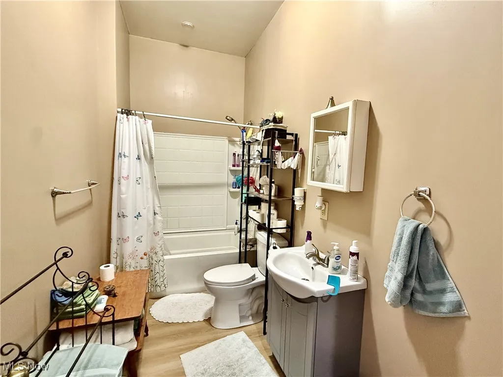 Apartment 1