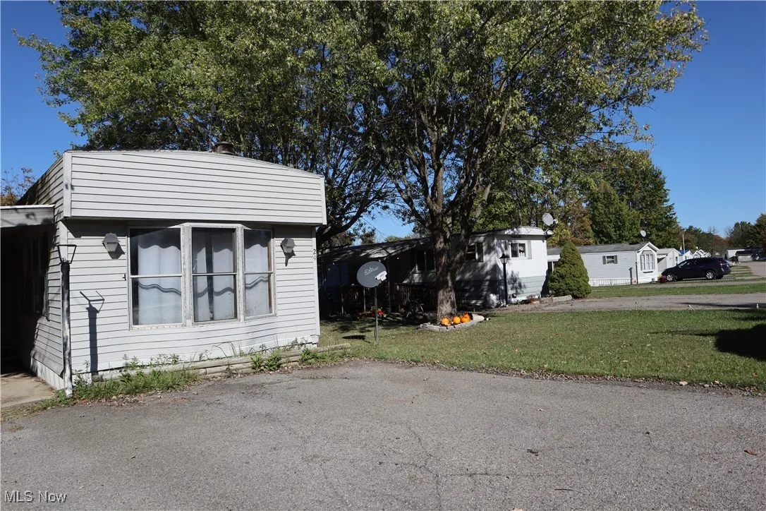 29 Thomas, Middlefield, Ohio 44062,MLS Now Listing ID