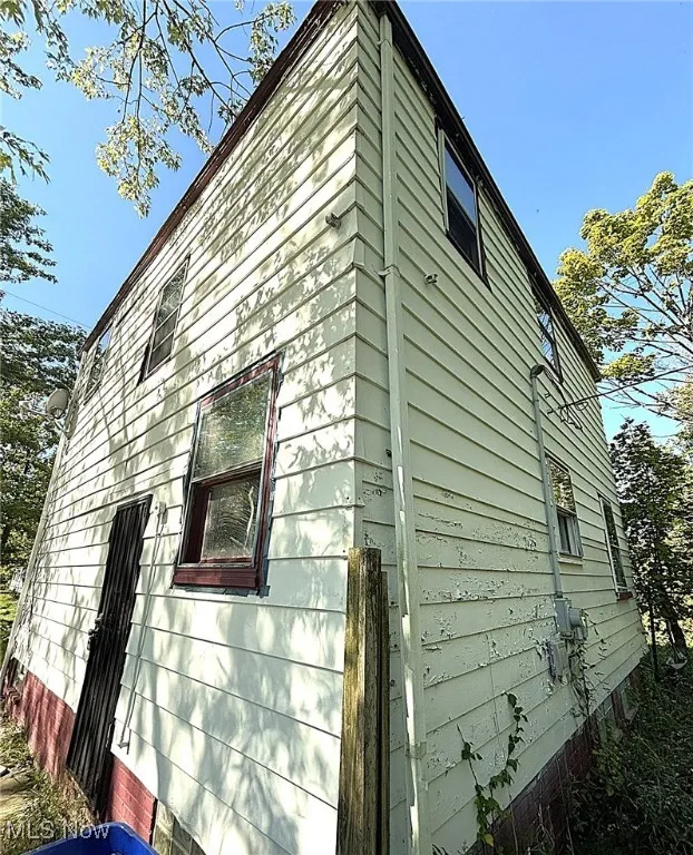 View of property exterior