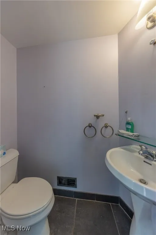 Half bath with toilet 1st floor