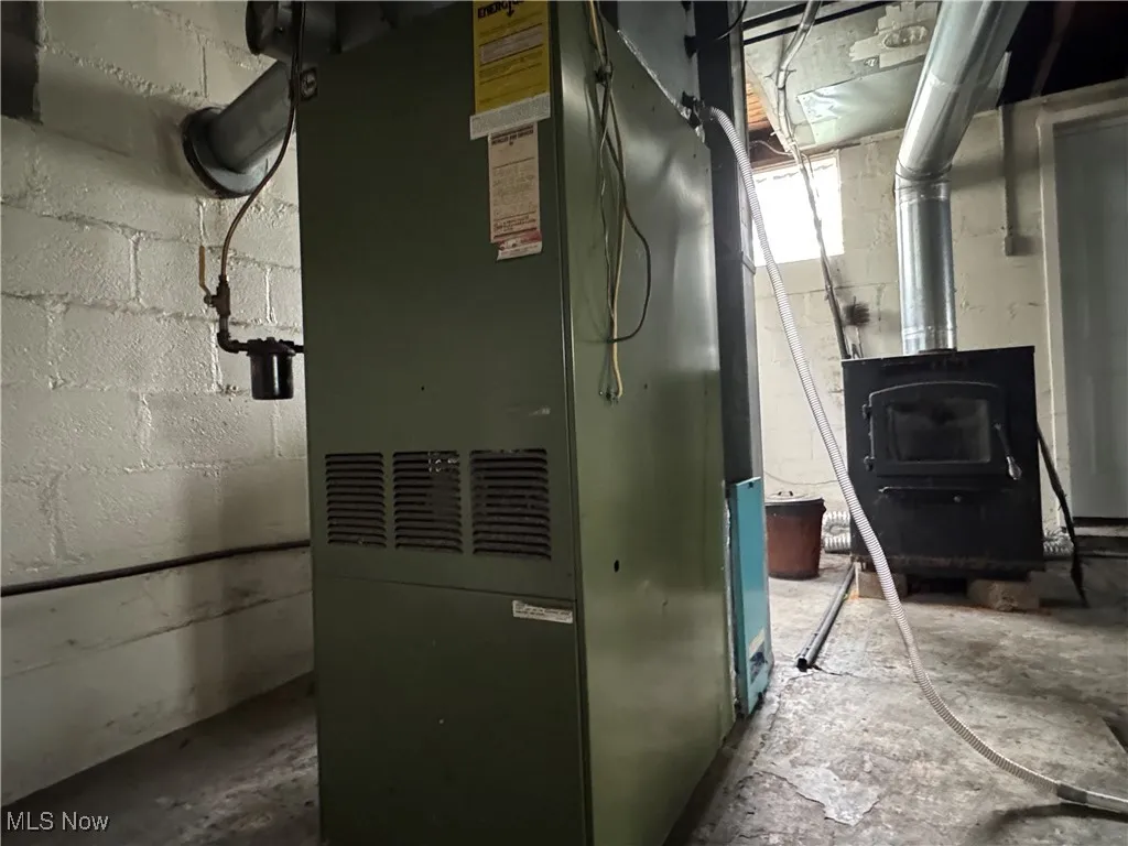Utilities featuring heating unit