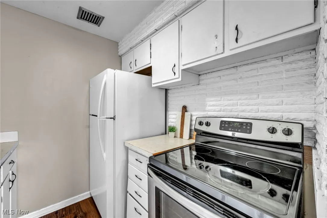1480 Warren Road, Lakewood, Ohio 44107,MLS Now Listing ID