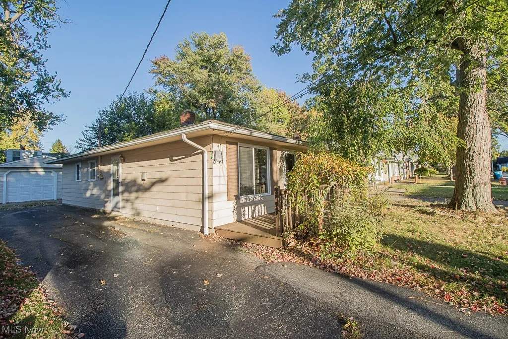 211 Plymouth Road, Eastlake, Ohio 44095,MLS Now Listing ID