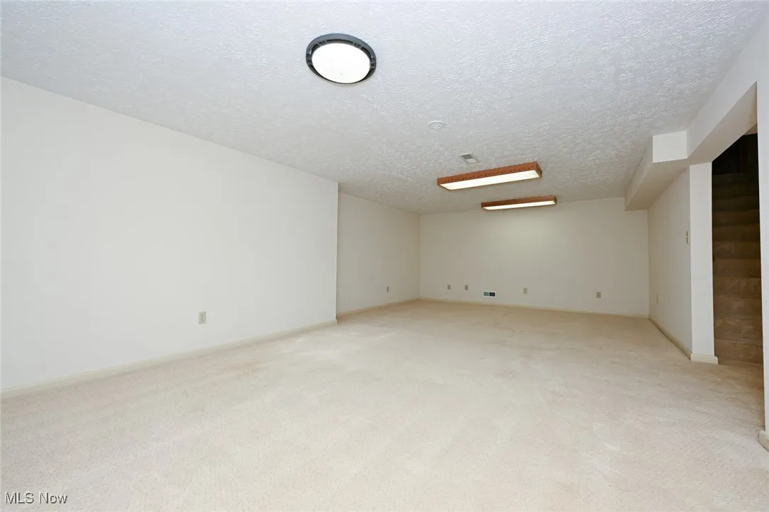 6185 Yorktown Drive, Parma, Ohio 44134,MLS Now Listing ID