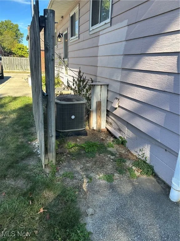 1824 Robindale Street, Wickliffe, Ohio 44092,MLS Now Listing ID