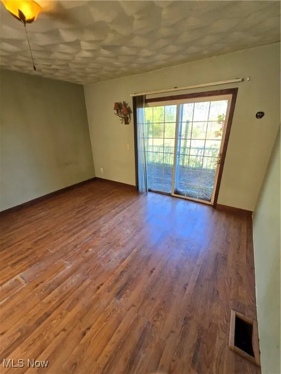 966 Oak Street, Grafton, Ohio 44044,MLS Now Listing ID