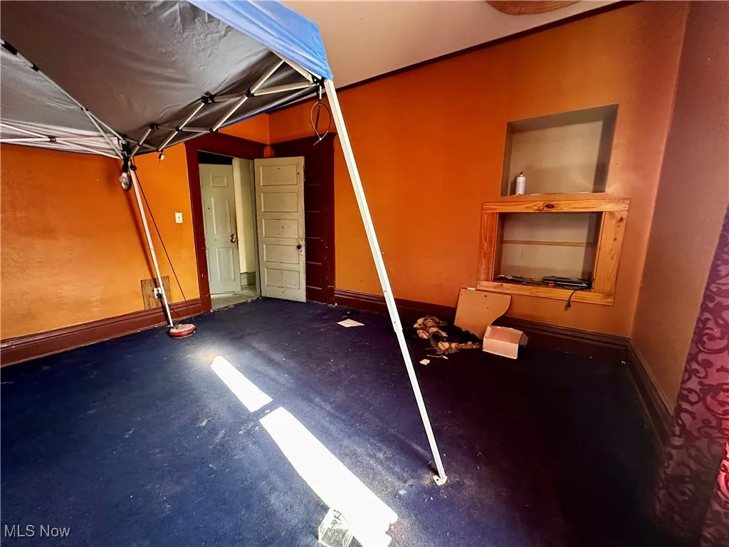 2nd Floor Unit Living Room