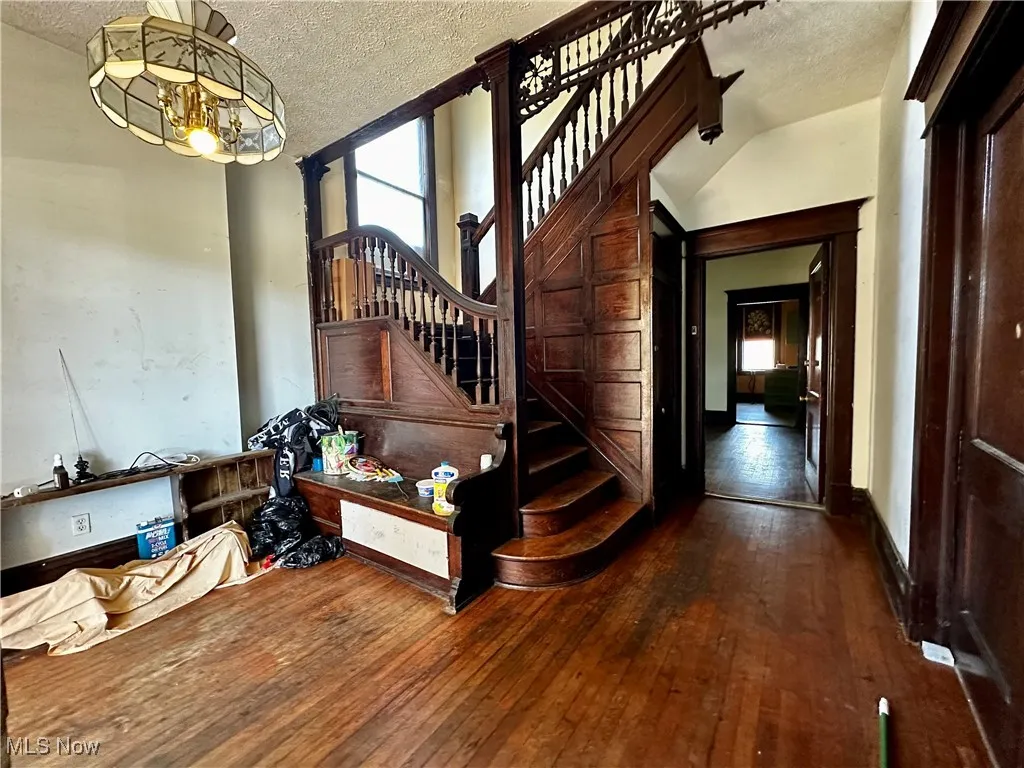 Main Floor Entry
