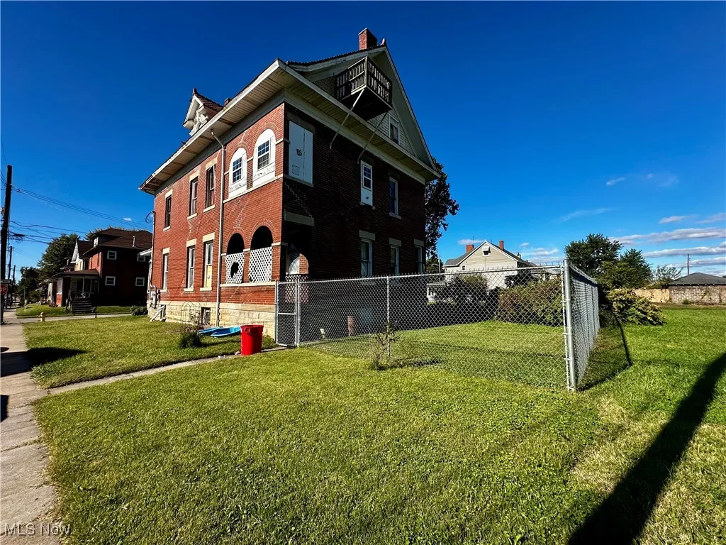 Back of Structure & Fence Line