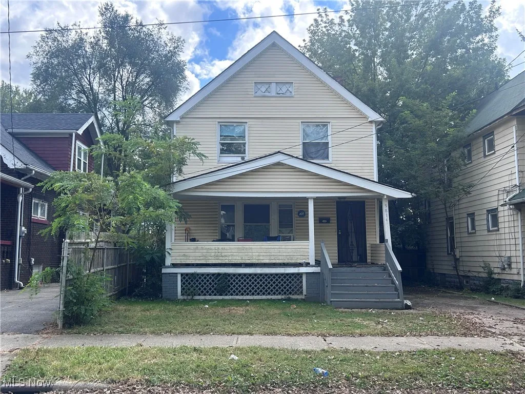 View of front facade featuring covered porch