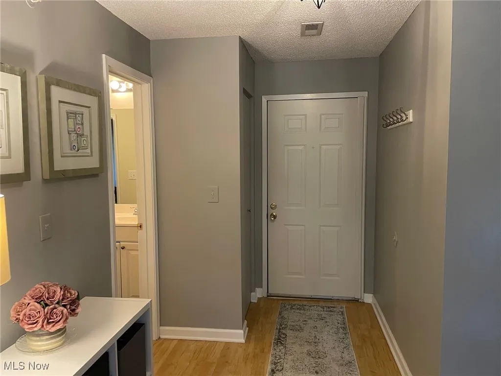 200 Fox Hollow Drive # 104, Mayfield Heights, Ohio 44124,MLS Now Listing ID