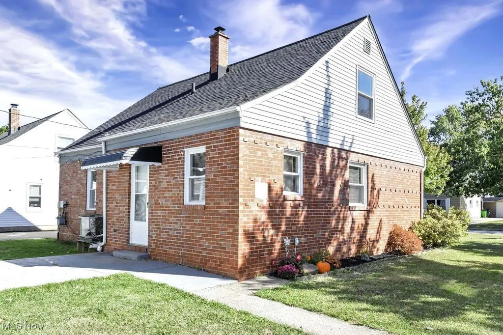 640 E 261st Street, Euclid, Ohio 44132,MLS Now Listing ID
