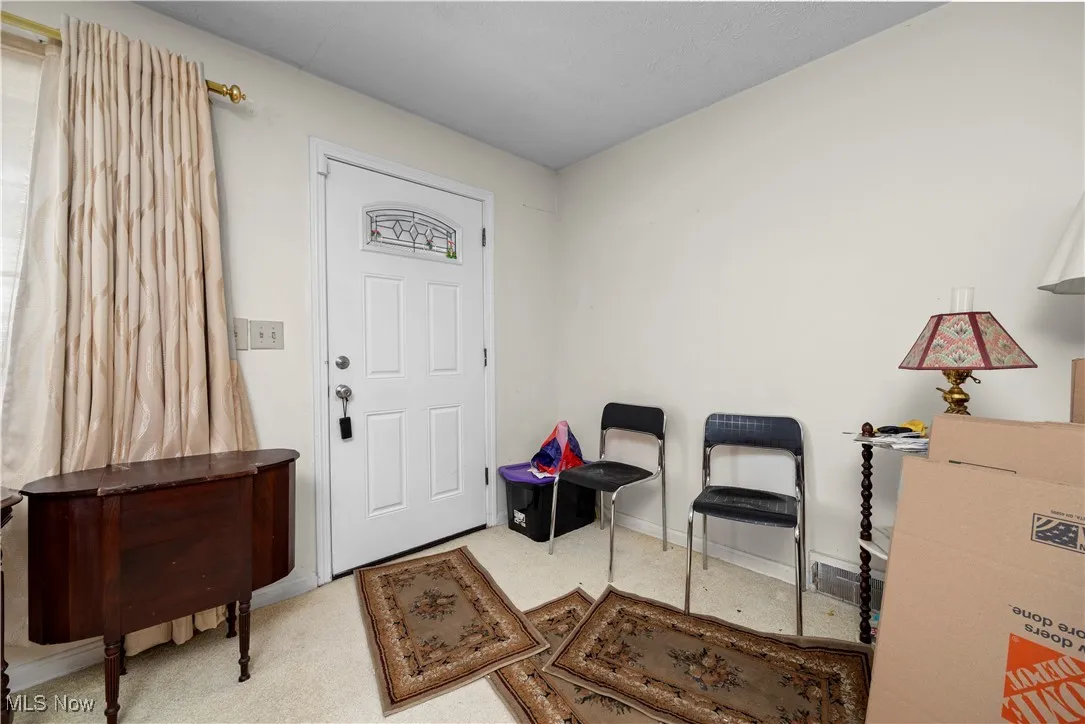 Living room/Front door