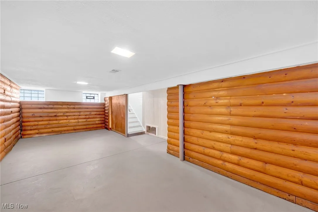 3255 W 140th Street, Cleveland, Ohio 44111,MLS Now Listing ID