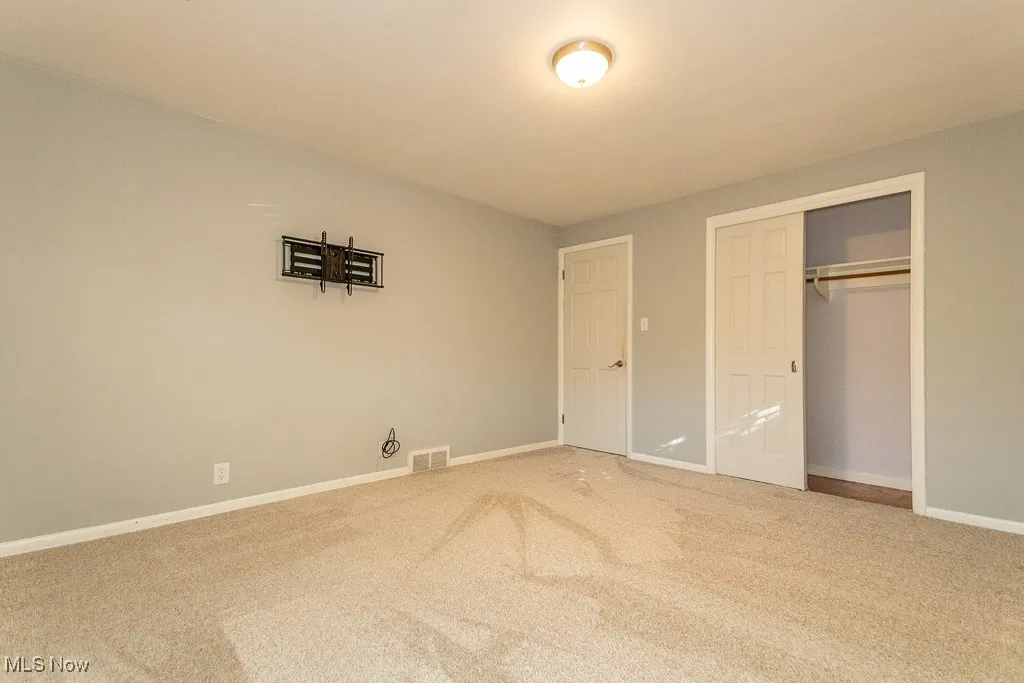 5831 Alberta Drive, Lyndhurst, Ohio 44124,MLS Now Listing ID