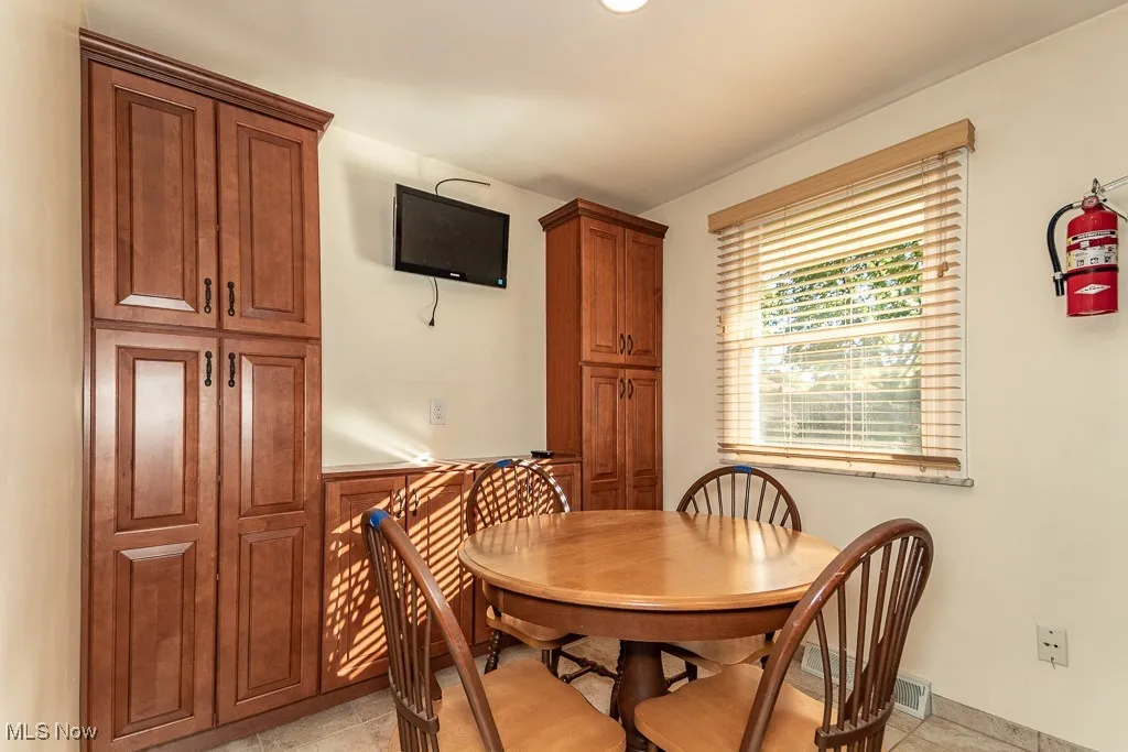 5831 Alberta Drive, Lyndhurst, Ohio 44124,MLS Now Listing ID