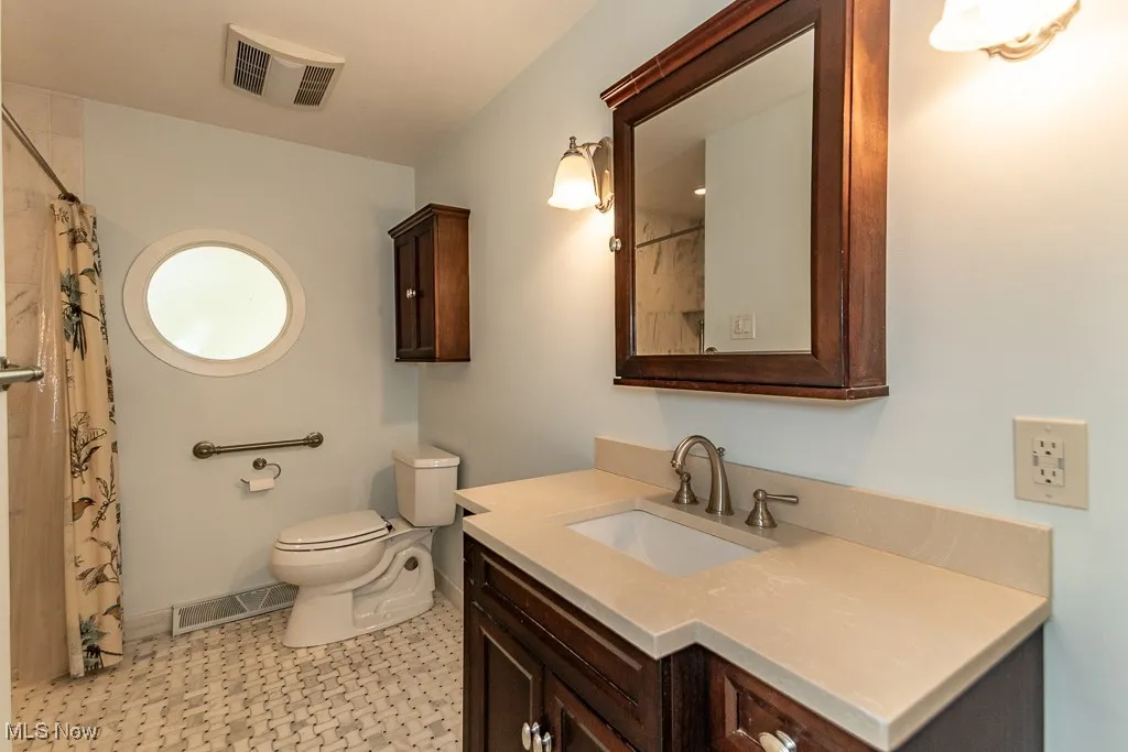5831 Alberta Drive, Lyndhurst, Ohio 44124,MLS Now Listing ID