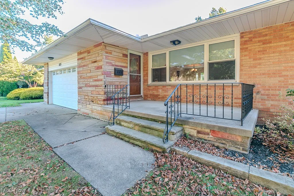 5831 Alberta Drive, Lyndhurst, Ohio 44124,MLS Now Listing ID