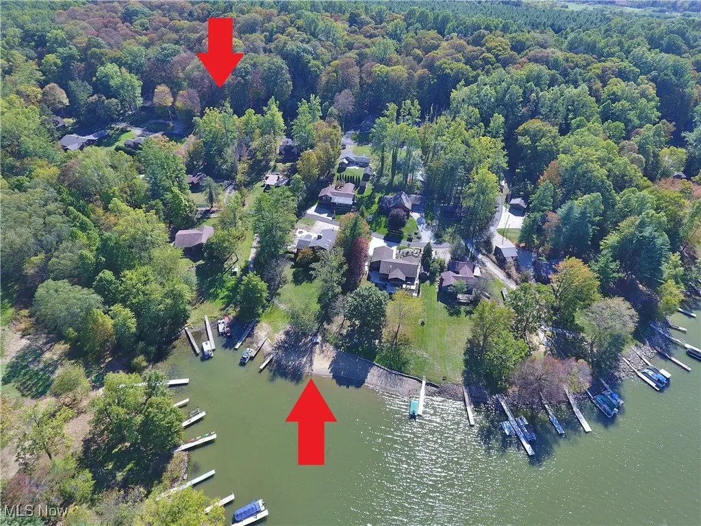 This photo shows the home location in relation to the shoreline and the community beach