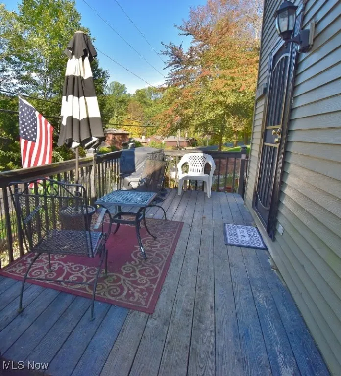View of the deck to enjoy seasonal lake views
