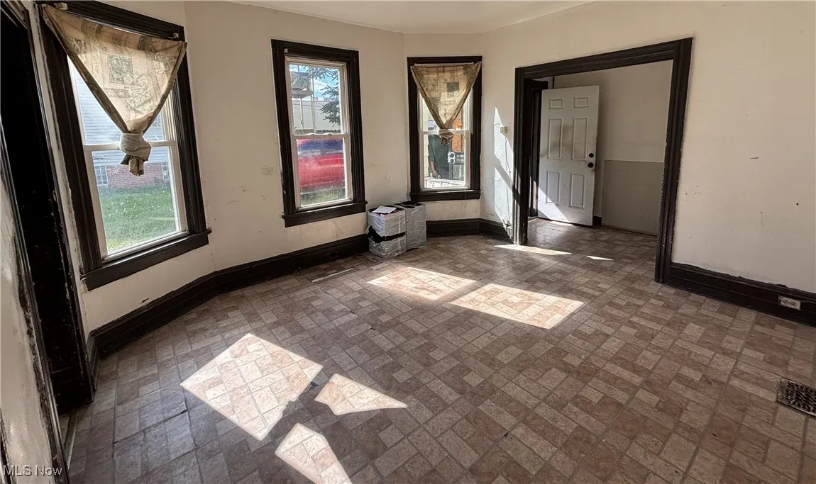 3296 E 116th Street, Cleveland, Ohio 44120,MLS Now Listing ID
