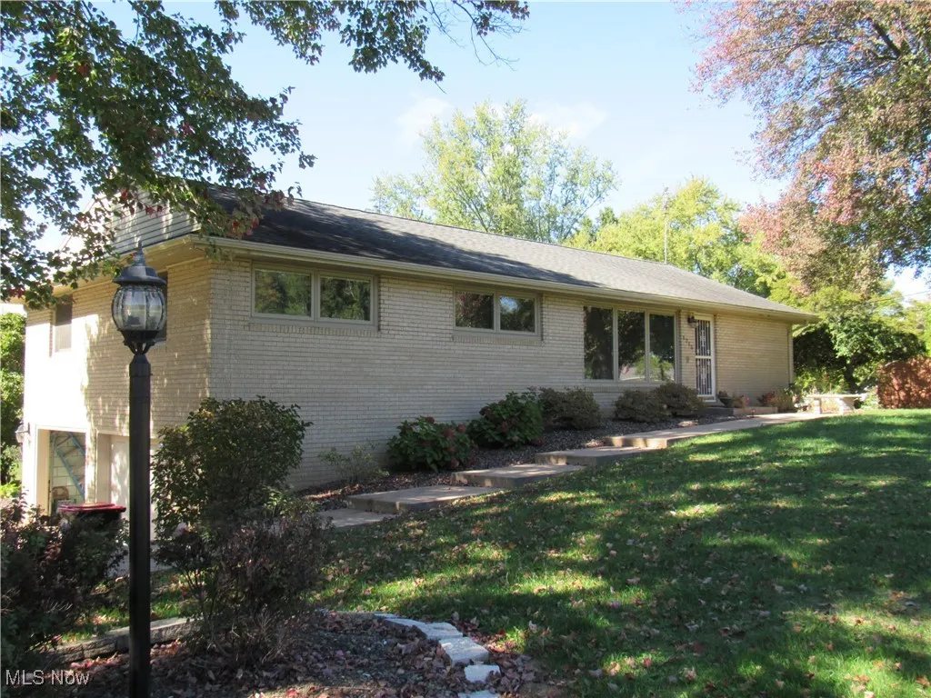 Welcome home to 3715 Riviera Ave NW