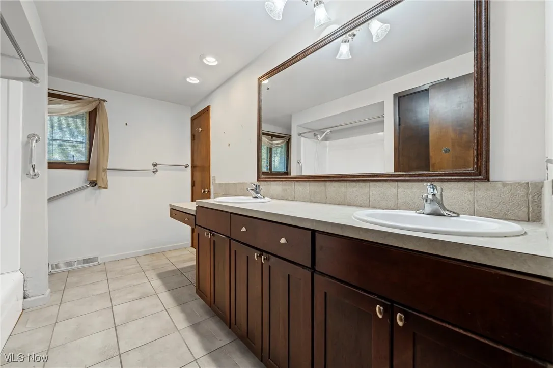 285 Skylane Drive, Northfield, Ohio 44067,MLS Now Listing ID