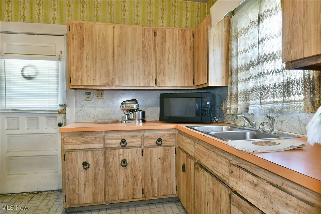227 Maplewood Avenue, Struthers, Ohio 44471,MLS Now Listing ID