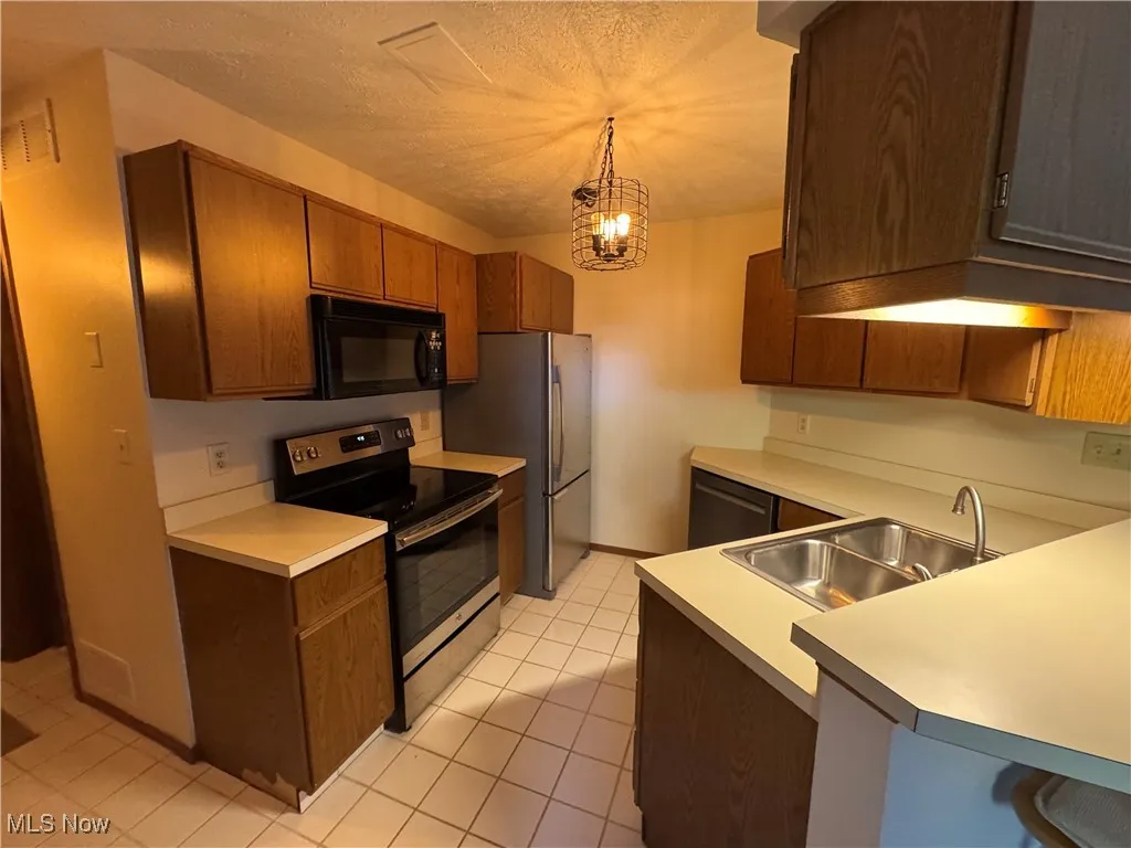 3811 Northwoods Court # 4, Warren, Ohio 44483,MLS Now Listing ID