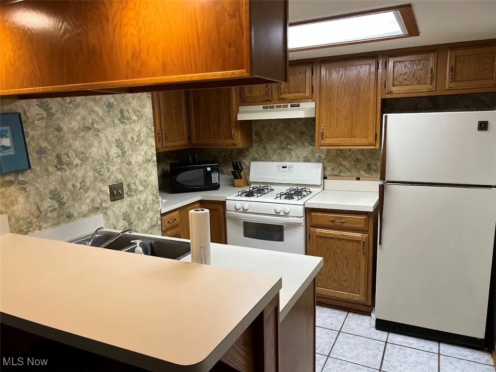 Another view of the kitchen
