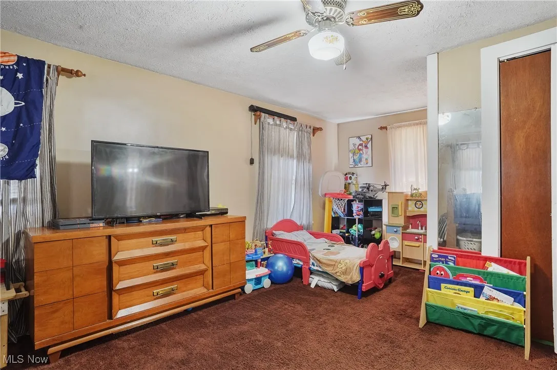 Large bedroom on 2nd floor.