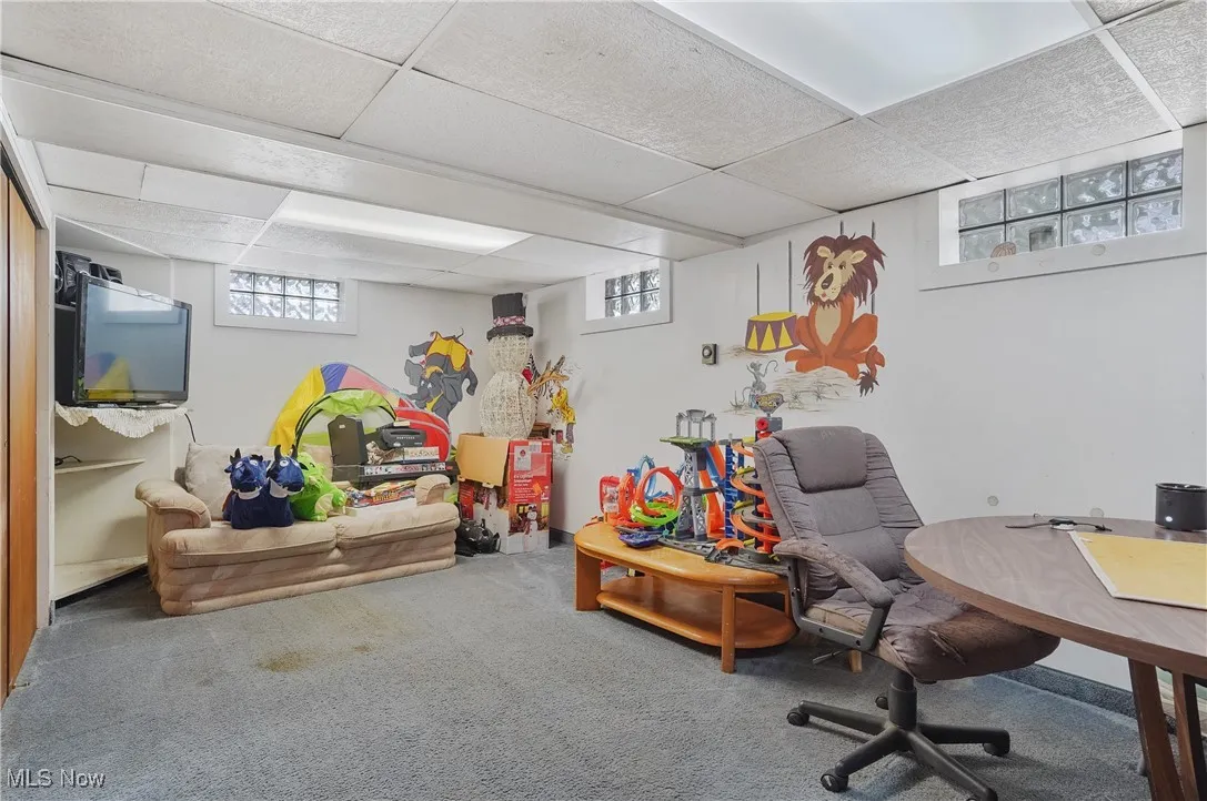 Possible 4th bedroom with large, double closet in the lower level.  Could be rec room or office.