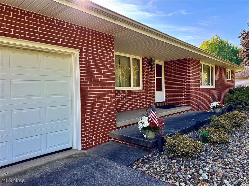 2140 Howland Wilson Road, Warren, Ohio 44484,MLS Now Listing ID