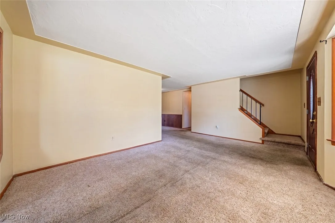 487 Irving Park Boulevard, Sheffield Lake, Ohio 44054,MLS Now Listing ID