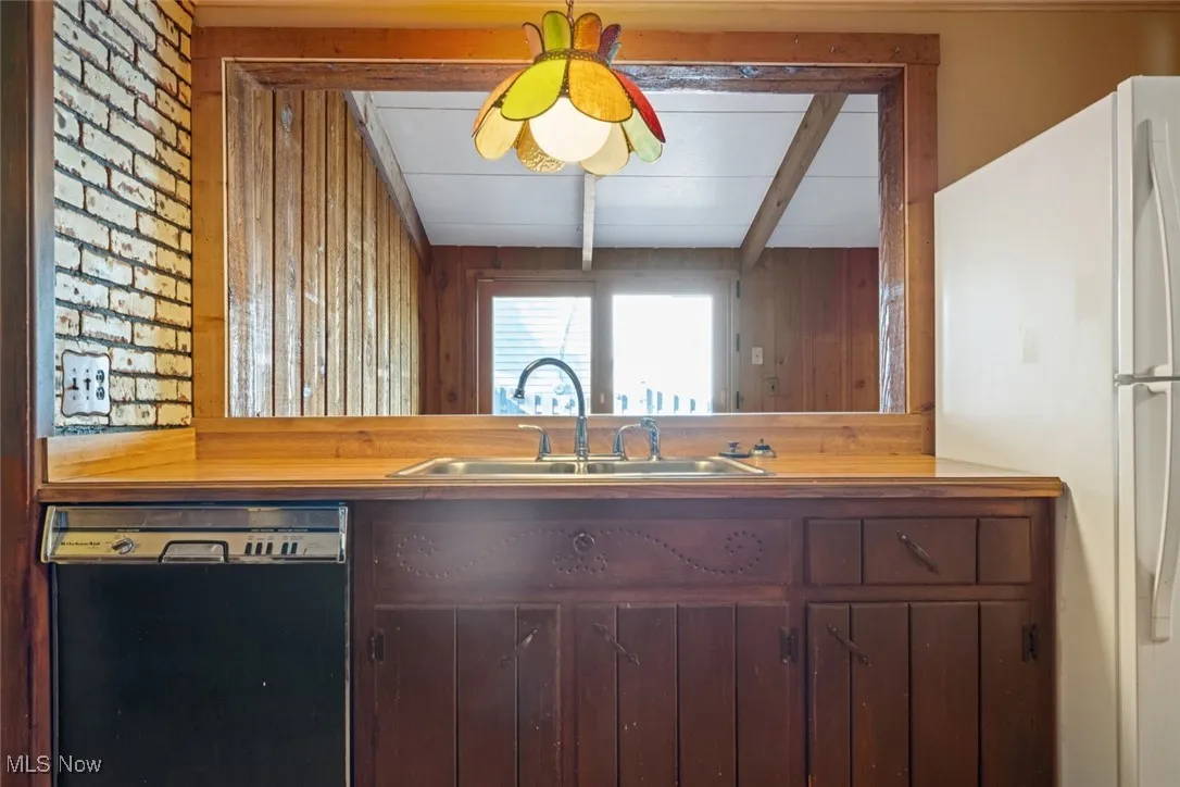 487 Irving Park Boulevard, Sheffield Lake, Ohio 44054,MLS Now Listing ID