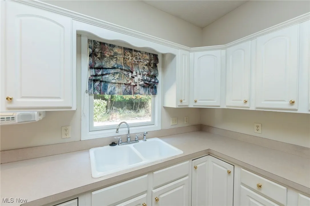 3954 Hilltop Drive, Vermilion, Ohio 44089,MLS Now Listing ID